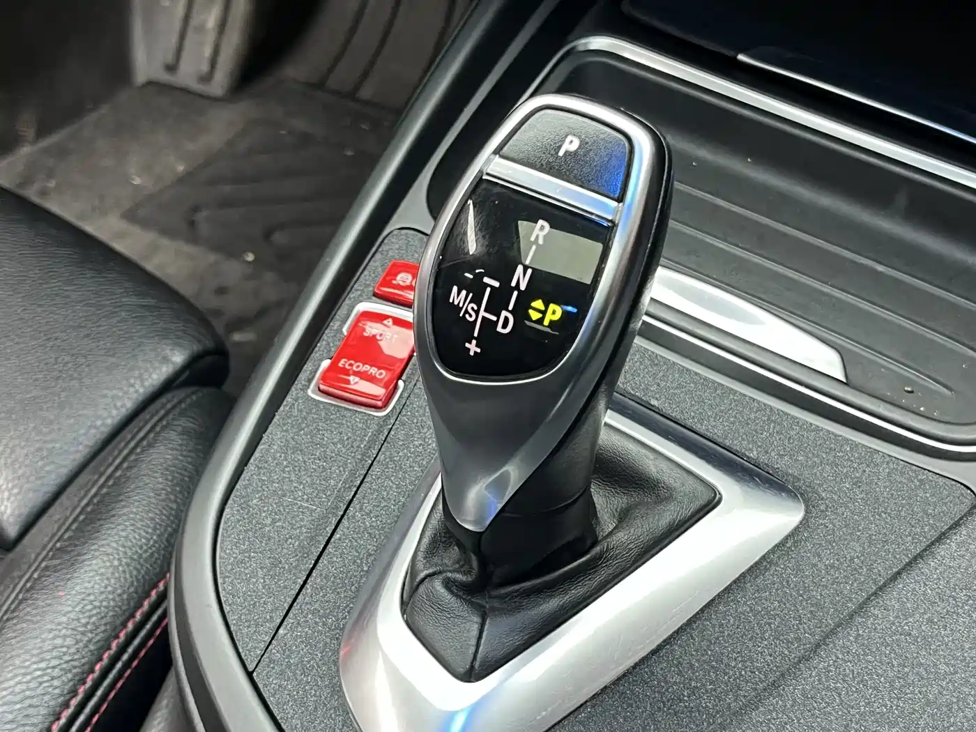 BMW 3 Series (Import) 2013 2013 320i Sport Design Package