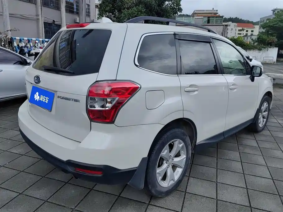Subaru Forester 2013 2.5i Automatic Luxury Edition фото 3