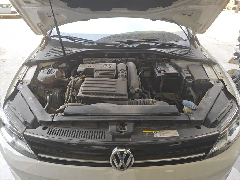 Volkswagen Lamando 2015 230TSI DSG Style фото 20