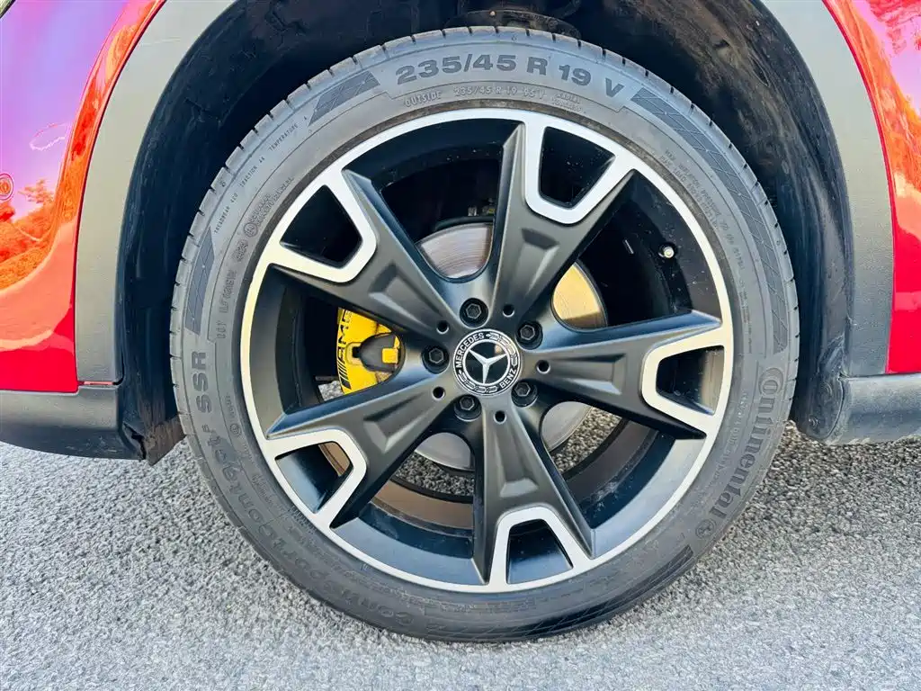 Mercedes-Benz GLA 2018 GLA 220 4MATIC Sport фото 16