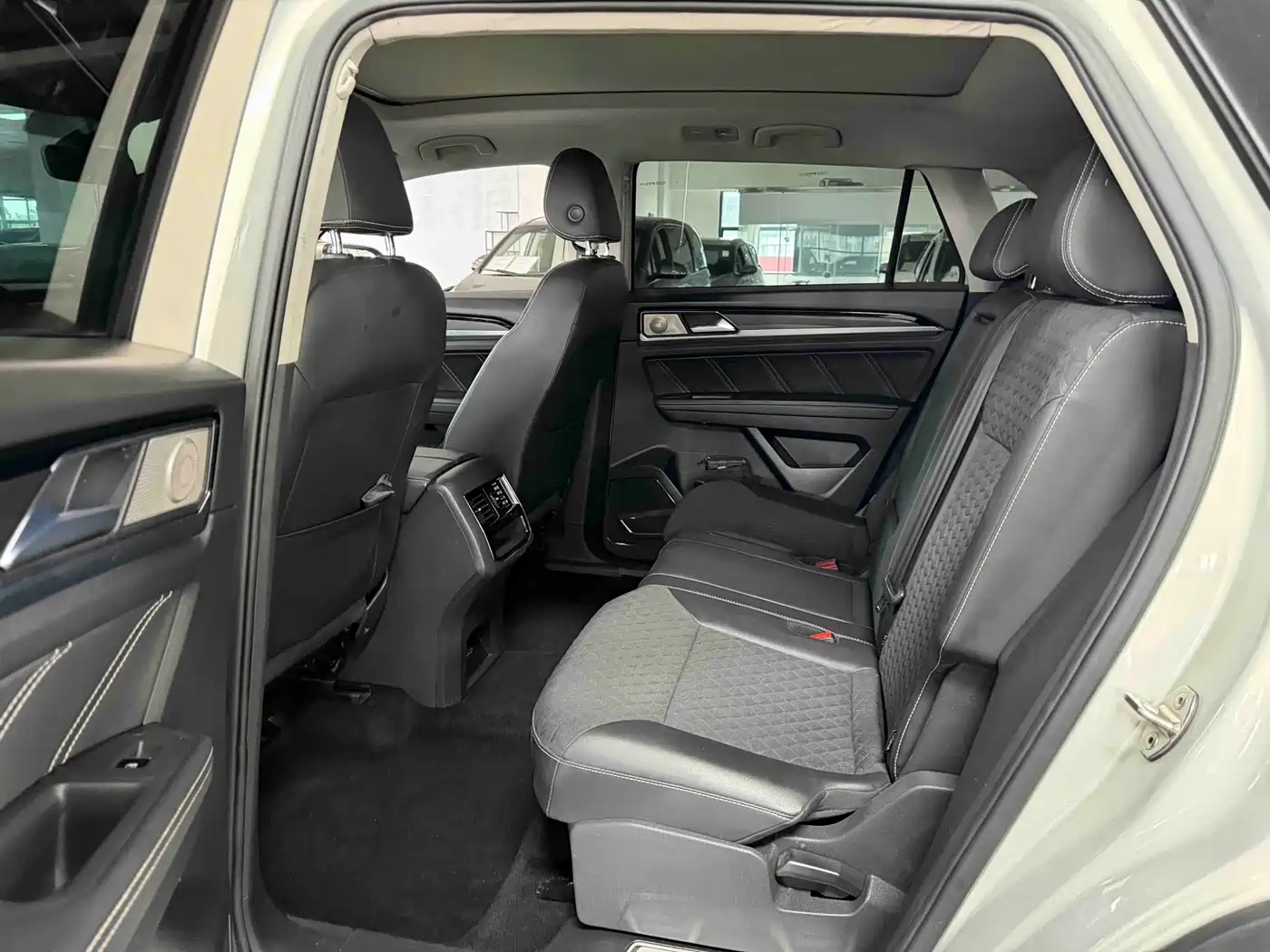 Volkswagen Teramont 2019 Teramont X 380TSI 4WD Luxury Edition фото 5