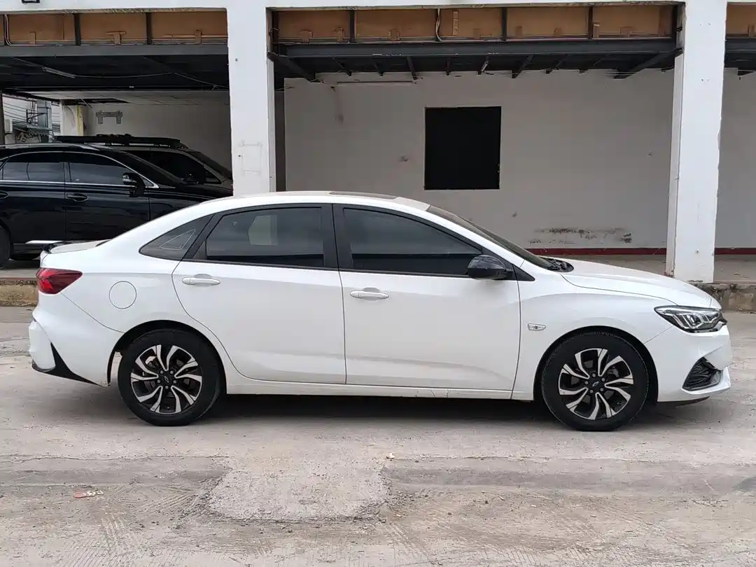 Chevrolet Monza 2020 Mild Hybrid RS 330T Automatic Smooth Edition фото 3