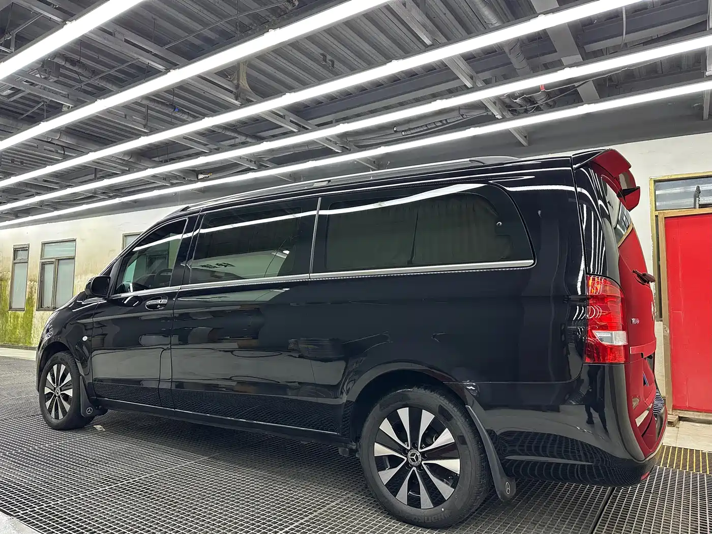 Mercedes-Benz Vito 2021 2.0T Elite 7-Seater фото 15