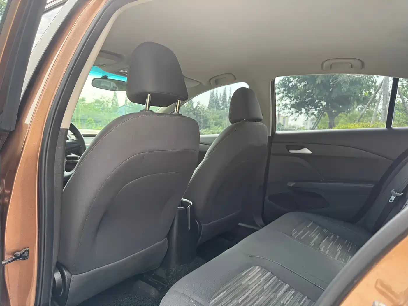 Chevrolet Cavalier 2016 1.5L Manual Enjoyment Edition фото 18