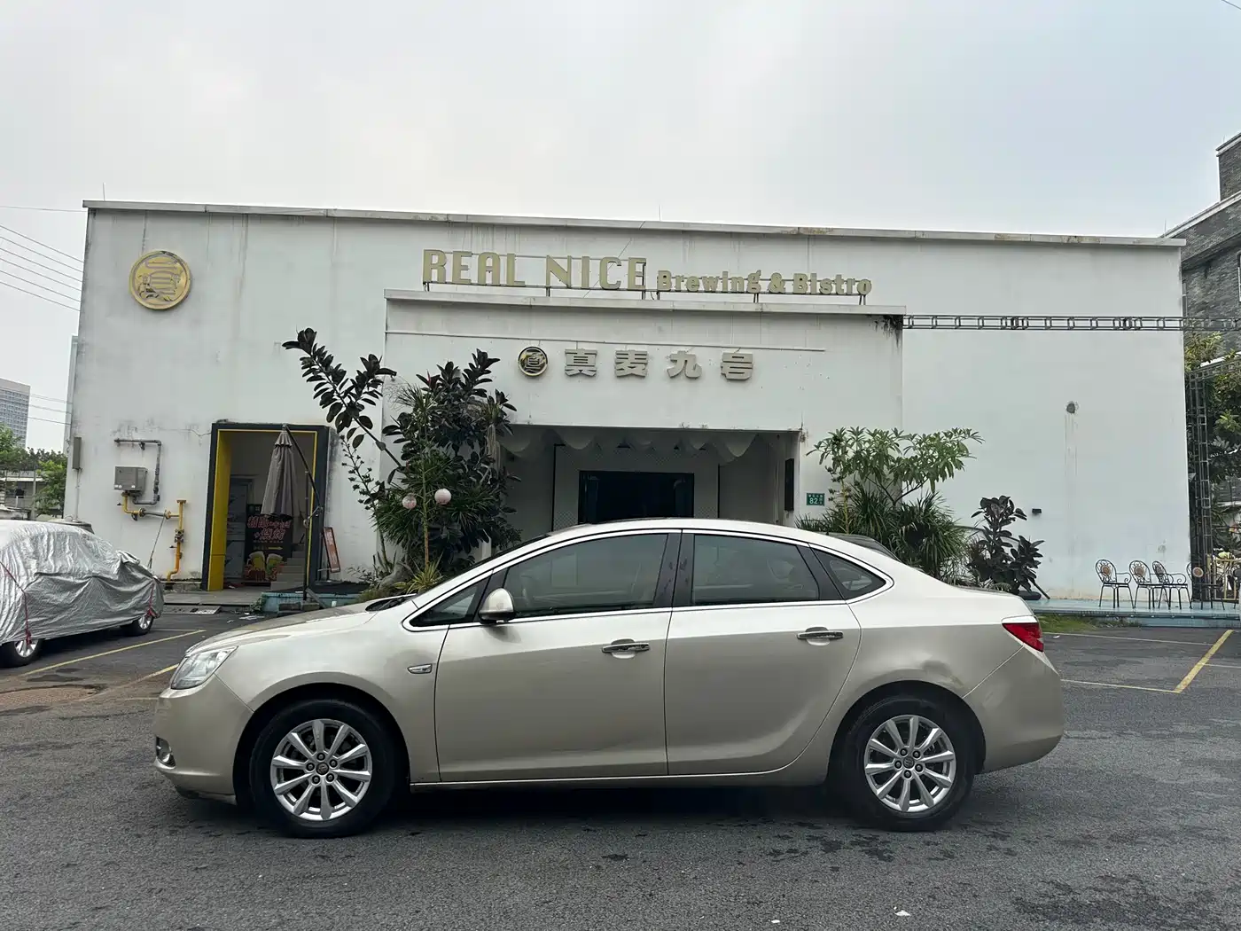 Buick Excelle 2013 GT 1.6L Automatic Fashion Edition фото 8