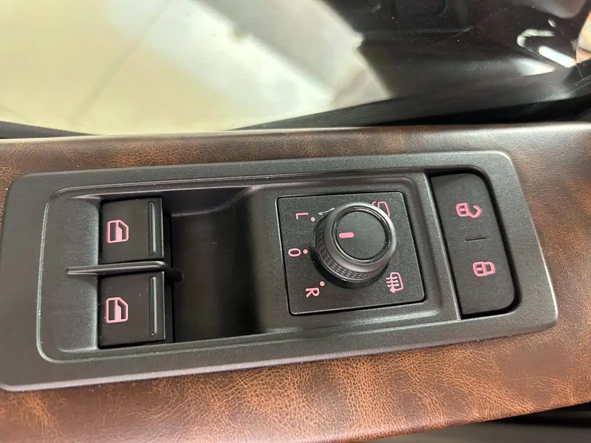 Volkswagen Caravelle 2018 2.0TSI 4WD Luxury Edition 7-Seater фото 12