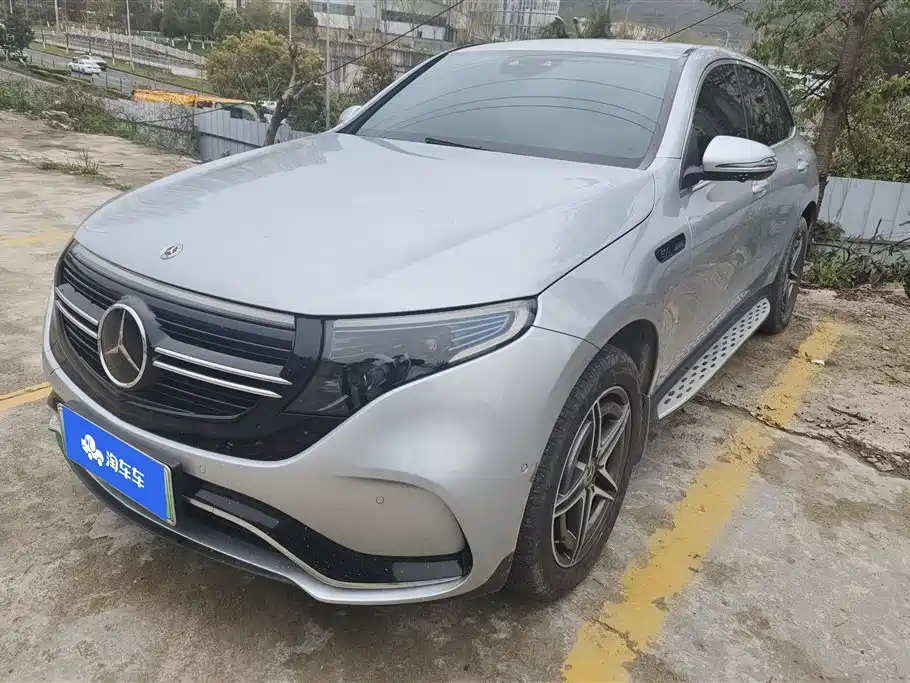 MERCEDES-BENZ EQC