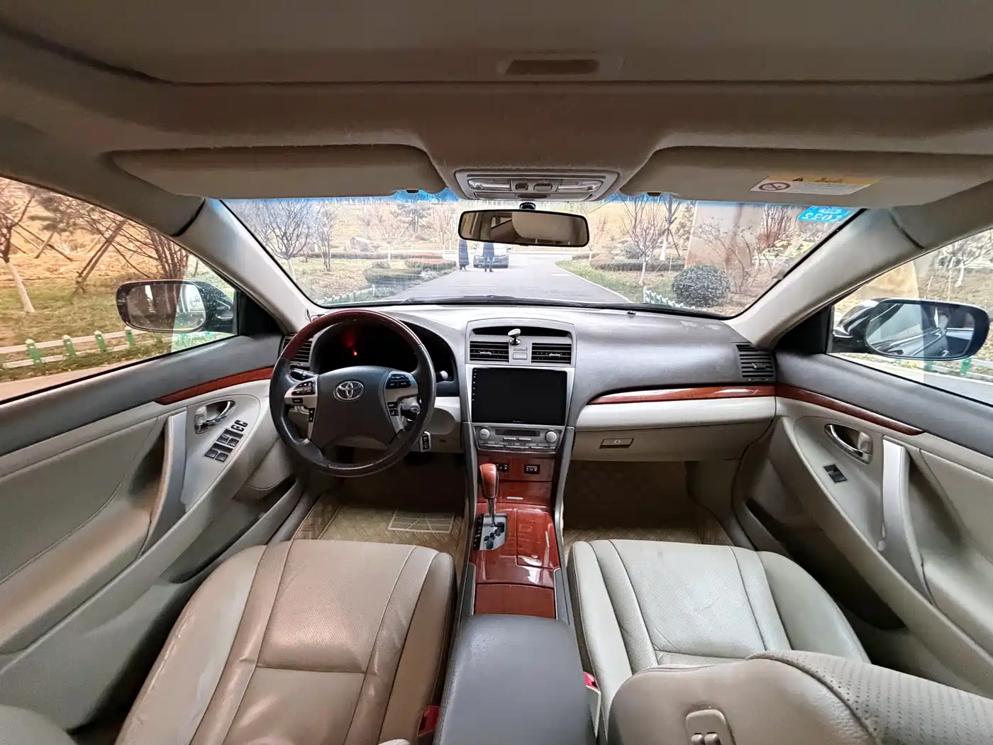 Toyota Camry 2013 200G Classic Luxury Edition фото 14
