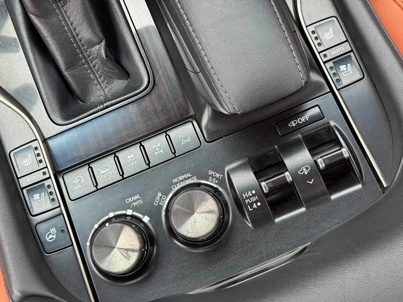 Lexus LX 2017 570 Prestige Luxury фото 12