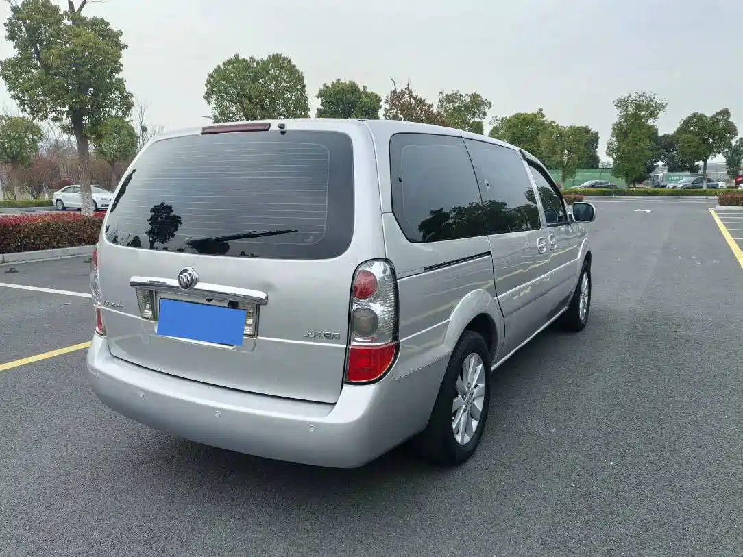 Buick GL8 2014 2.4L Classic Edition фото 3