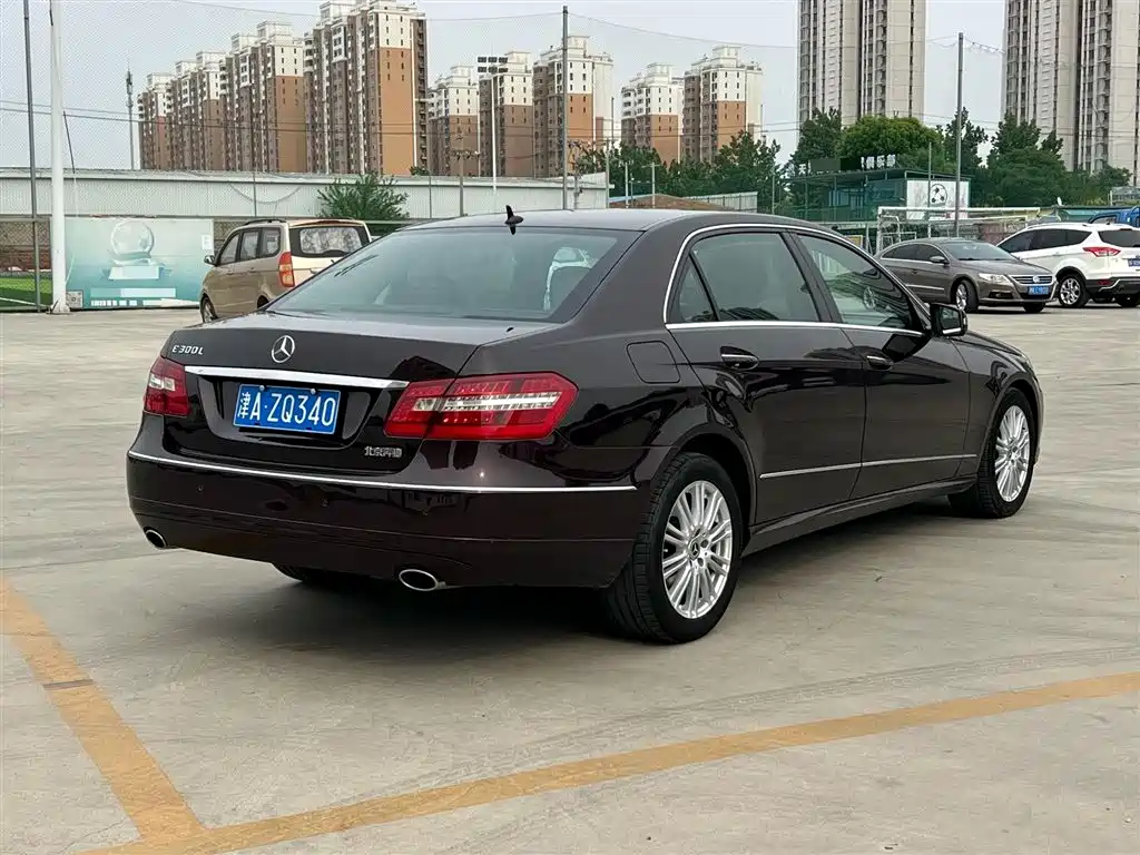 Mercedes-Benz E-Class 2011 E 300 L Elegance фото 5