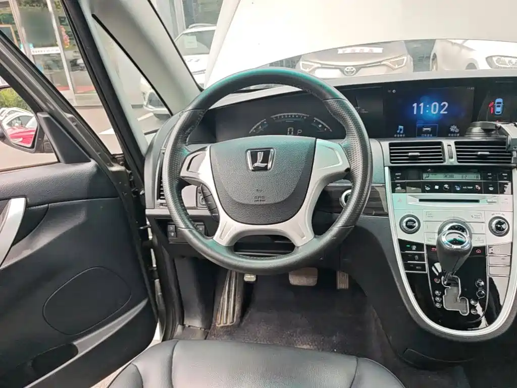 Luxgen Luxgen7 MPV 2016 2016 2.0T Luxury