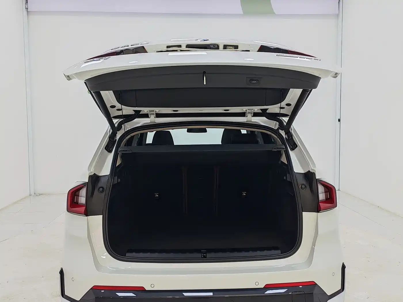 BMW X1 2023 sDrive20Li X Design Package фото 16