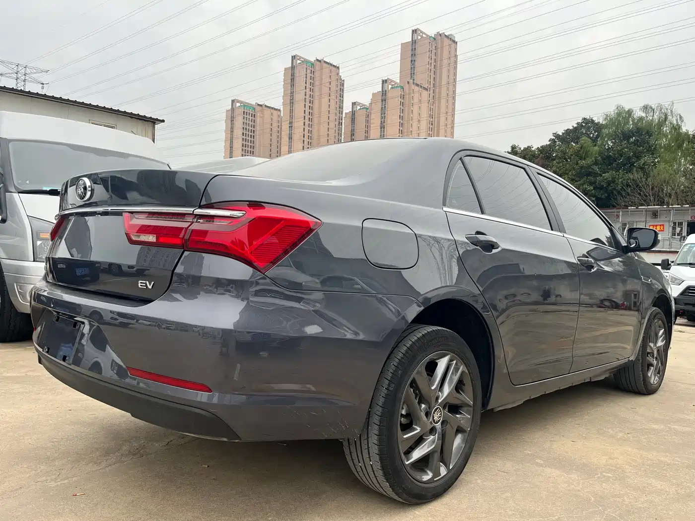 BYD Qin New Energy 2019 Long Range Edition Premium фото 7