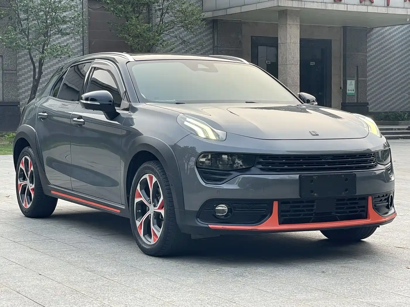 Lynk & Co 02 2018 Model 1.5T DCT 2WD Yao Pro Edition China V фото 2