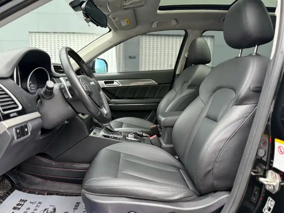 Фото 7 - Haval H6 Coupe