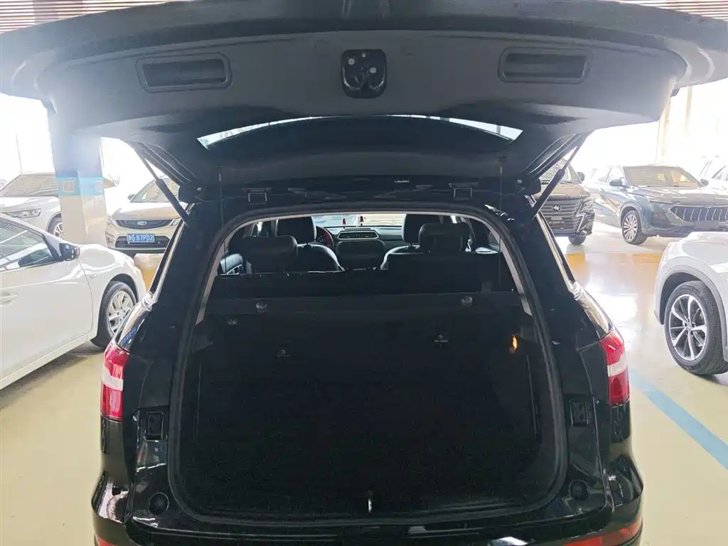 Haval H6 Coupe 2017 Red Label 2.0T Automatic 2WD Urban фото 15