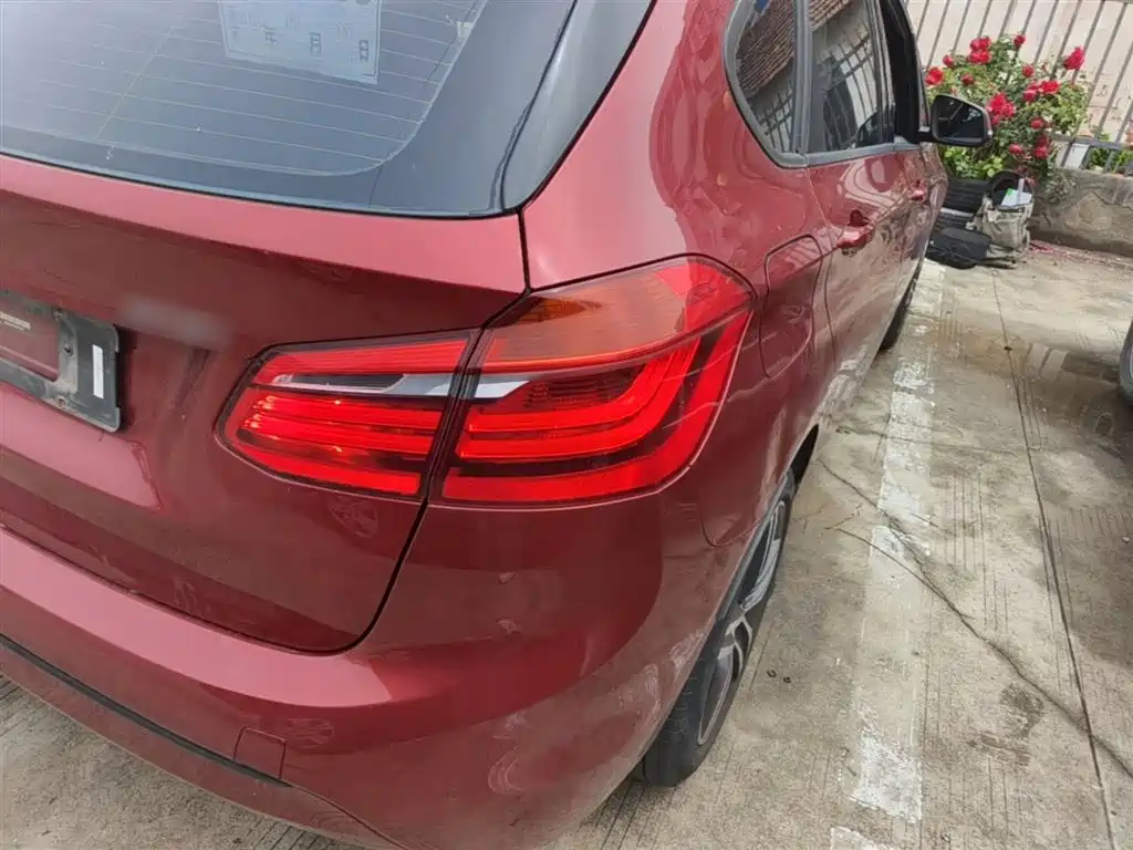 BMW 2 Series Tourer (Import) 2015 218i Sport Design Package фото 8