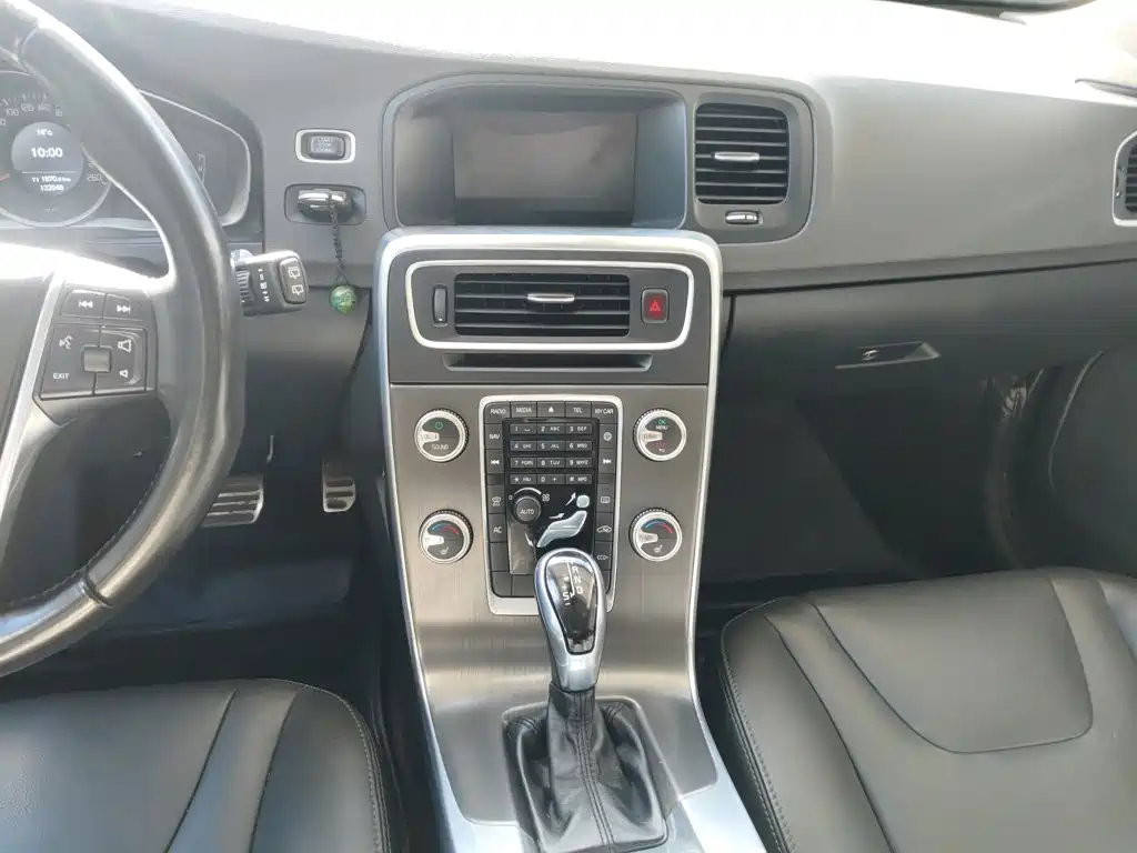 Volvo V60 2015 2015 T5 Momentum