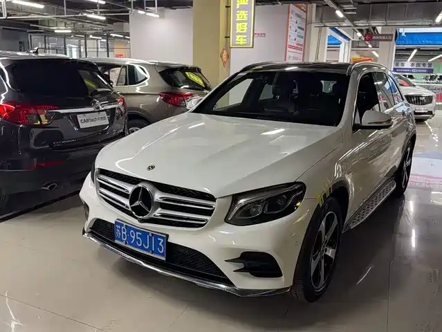 MERCEDES-BENZ GLC