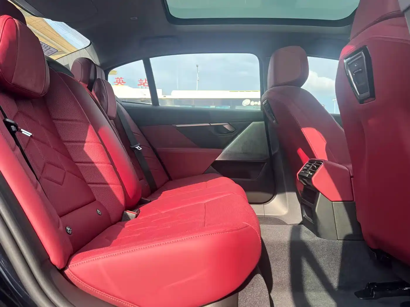 BMW i5 2025 2025 eDrive 35L M Sport Package