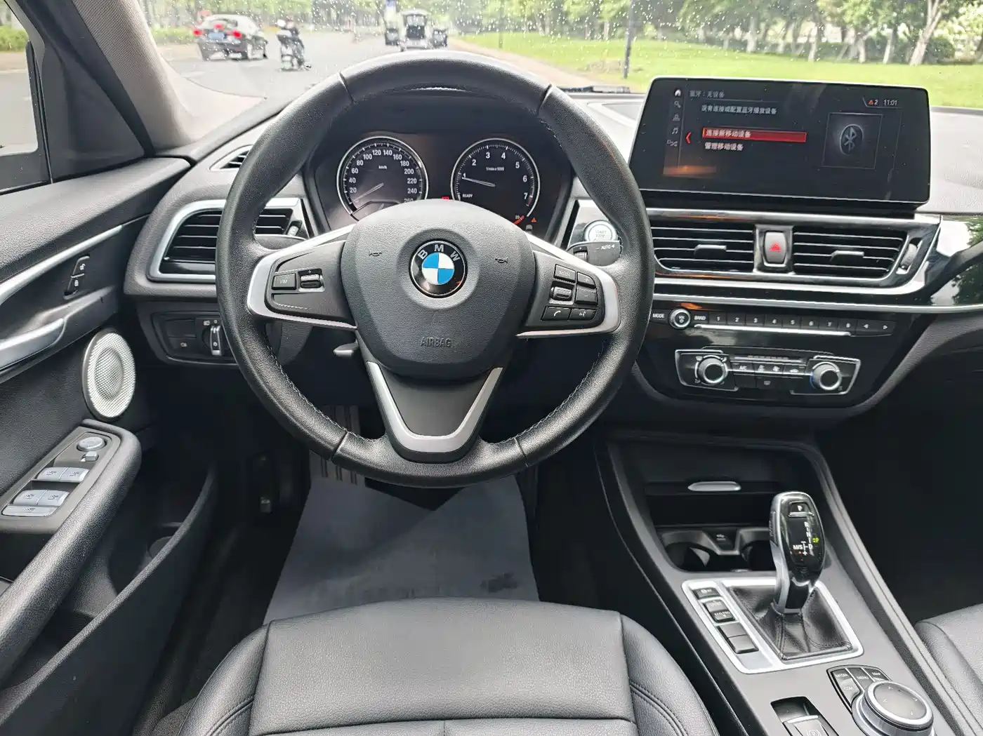 BMW 1 Series 2021 120i M Sport фото 9