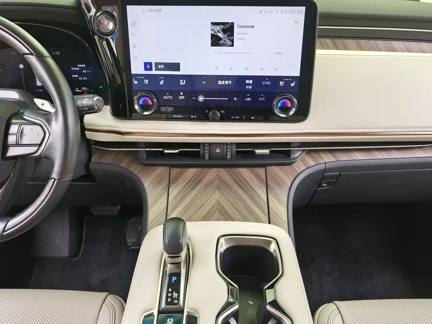 Lexus LM 2023 500h 6-Seater Prestige Edition фото 22