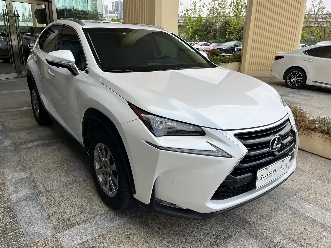 Photo 3 - Lexus NX