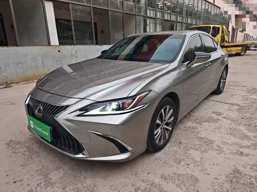 Lexus ES 2020 200 Excellence