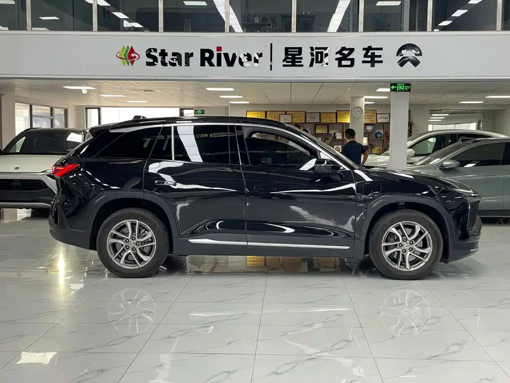 Фото 4 - NIO ES6