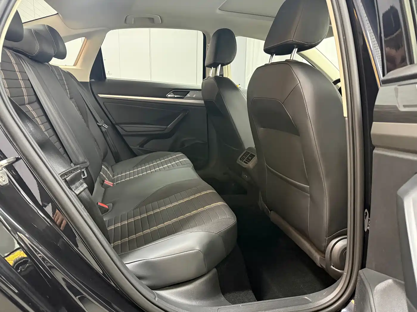 Volkswagen Lavida 2022 280TSI DSG Comfort Edition фото 9