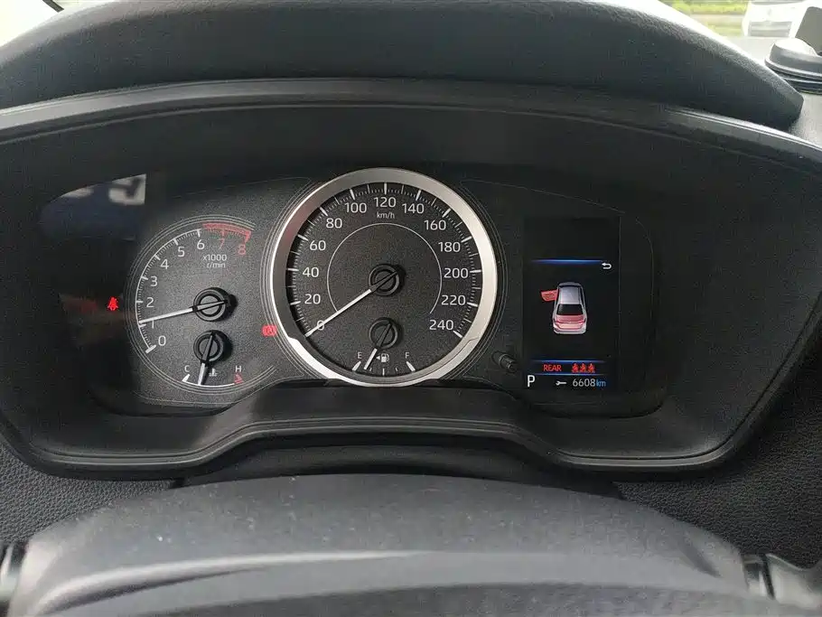 Toyota Corolla 2019 1.2T S-CVT GL Pioneer Edition фото 14