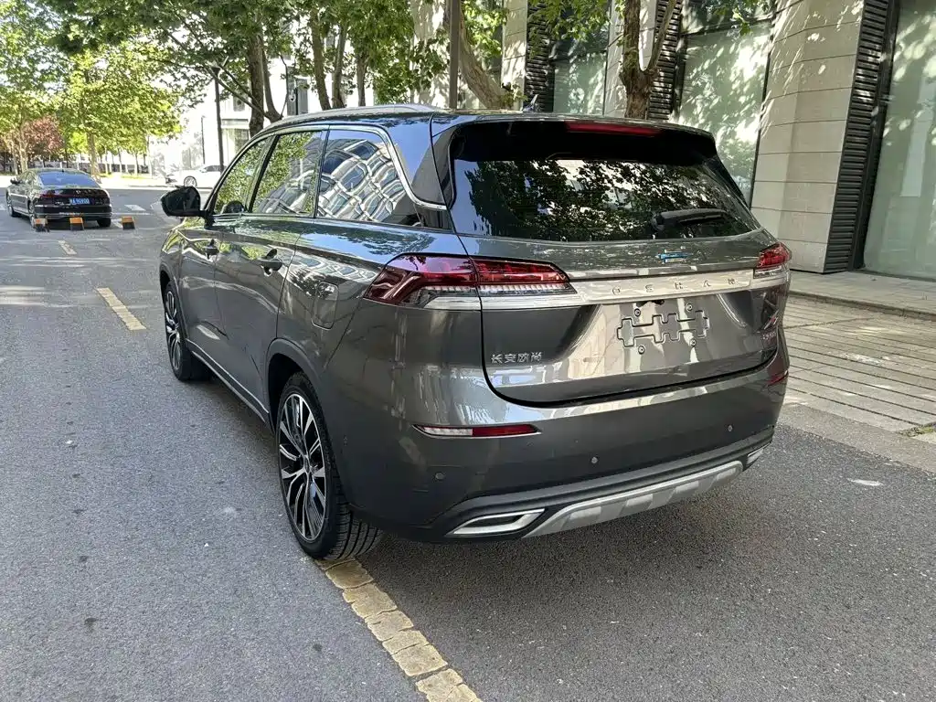 Changan Oshan X7 2021 2021 1.5T Face Recognition Full-Auto Parking Space Leisure Edition