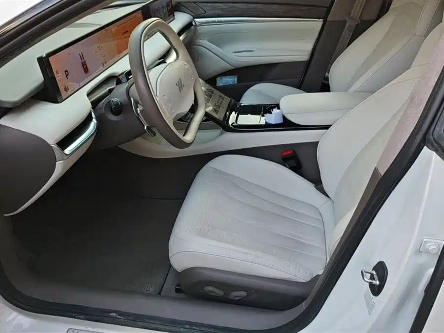 ZHIJI AUTOMOBILE ZHIJI L7