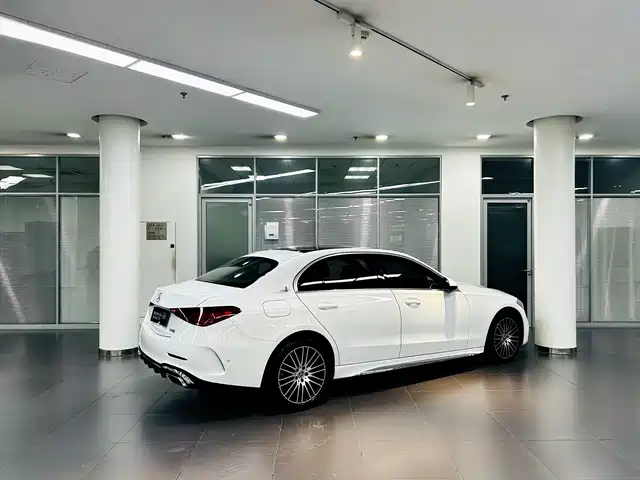 Mercedes-Benz C-Class 2024 Facelift III C 260 L Sport — фото 4