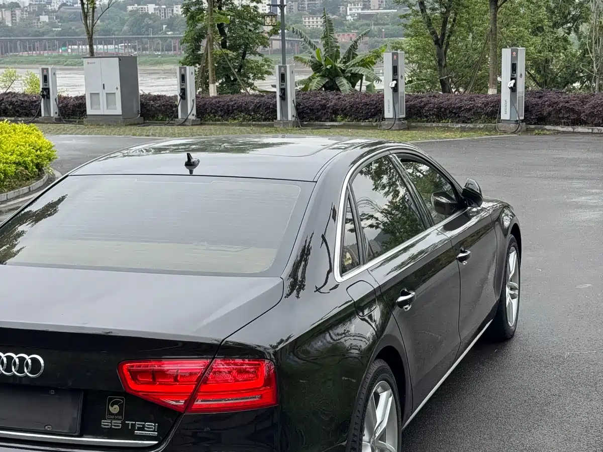 Audi A8 2013 A8L 45 TFSI quattro Exclusive фото 39