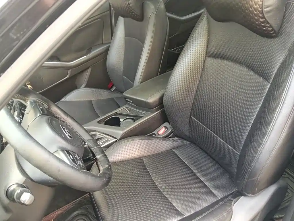 صورة 8 - Kia K5