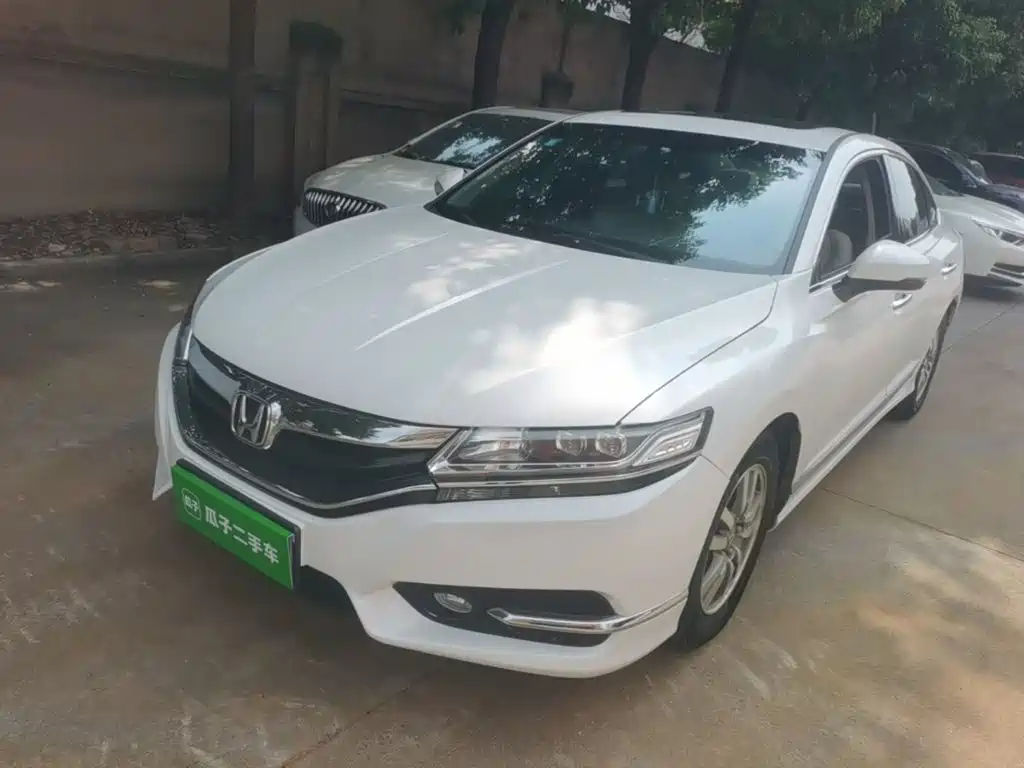 Honda Spirior 2015 2015 2.0L Premium Edition
