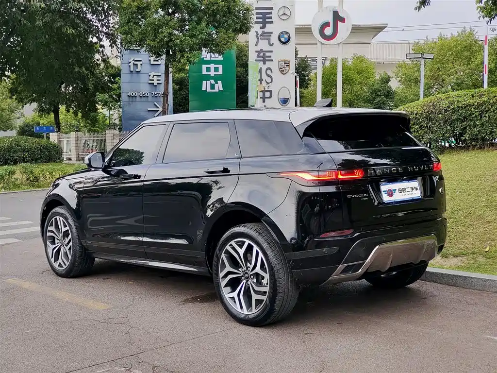 Land Rover Range Rover Evoque 2022 Range Rover Evoque L 249PS R-Dynamic Luxury Edition фото 4