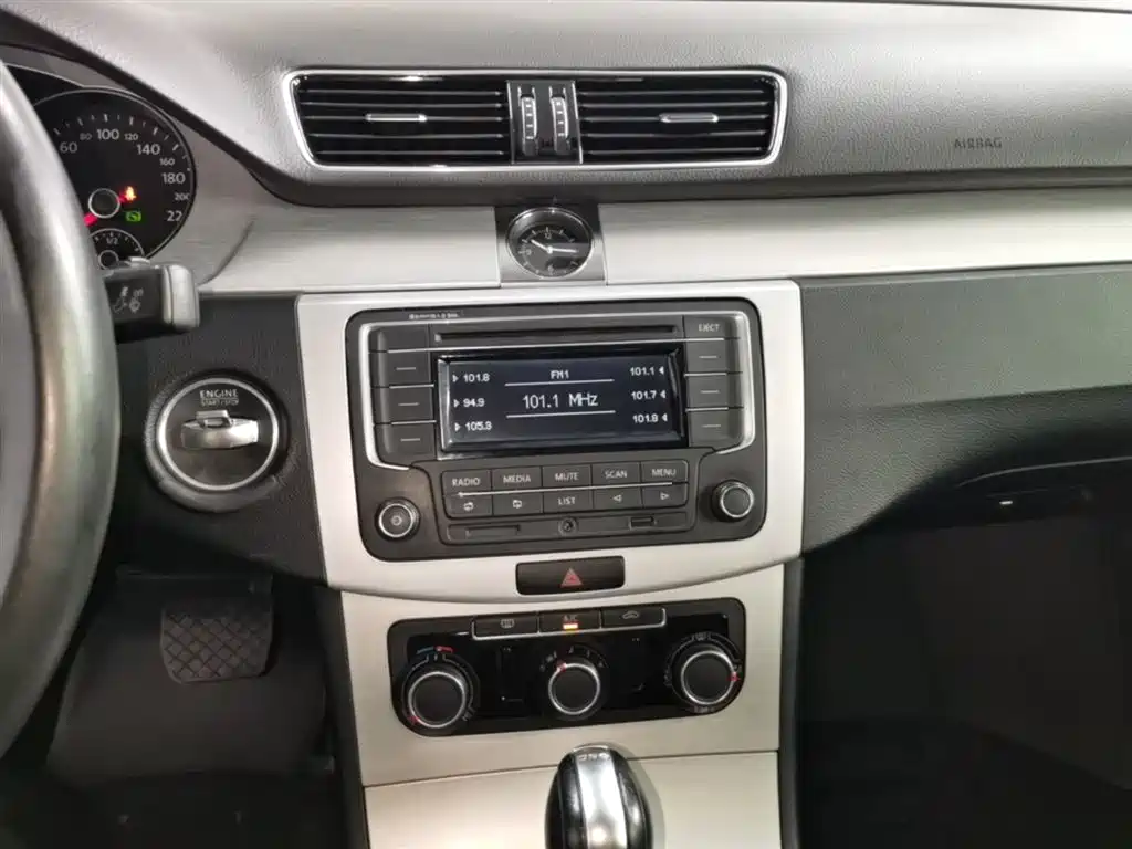 Volkswagen Magotan 2016 1.8TSI Smart Comfort фото 13