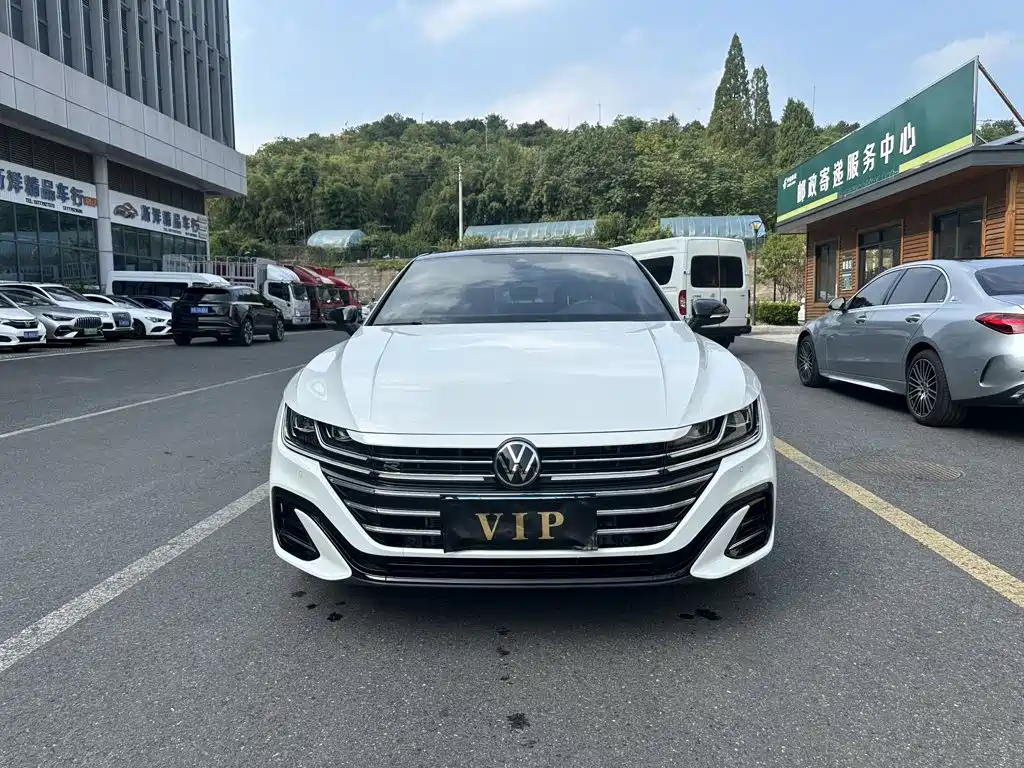 Фото 1 - Volkswagen CC