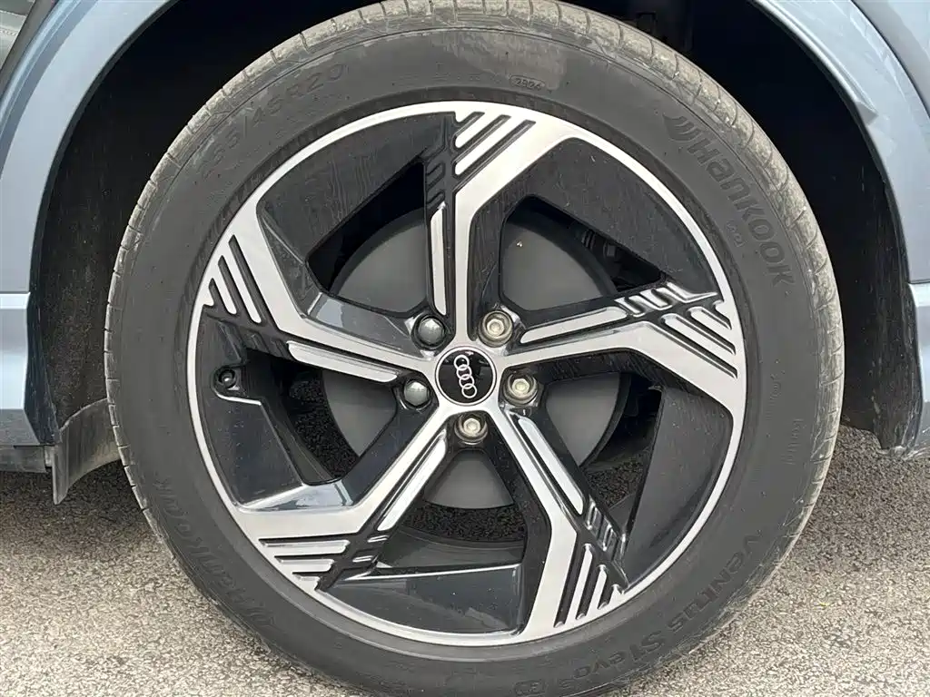 Audi Q4 e-tron 2023 2023 40 e-tron Innovation Edition