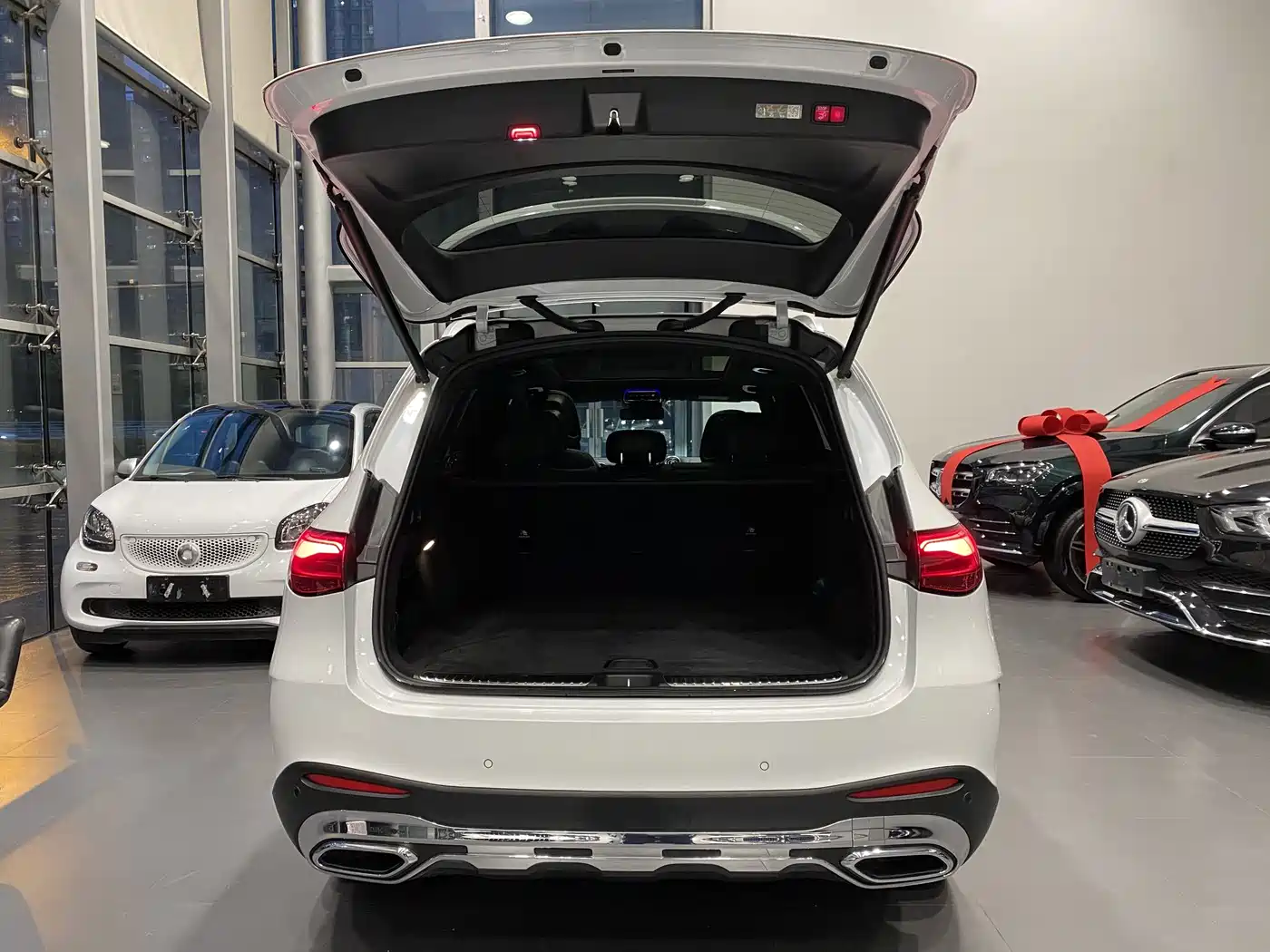 Mercedes-Benz GLC 2024 GLC 260 L 4MATIC Luxury 5-seater фото 15