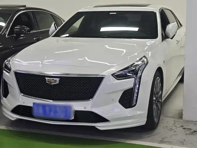 CADILLAC CT6