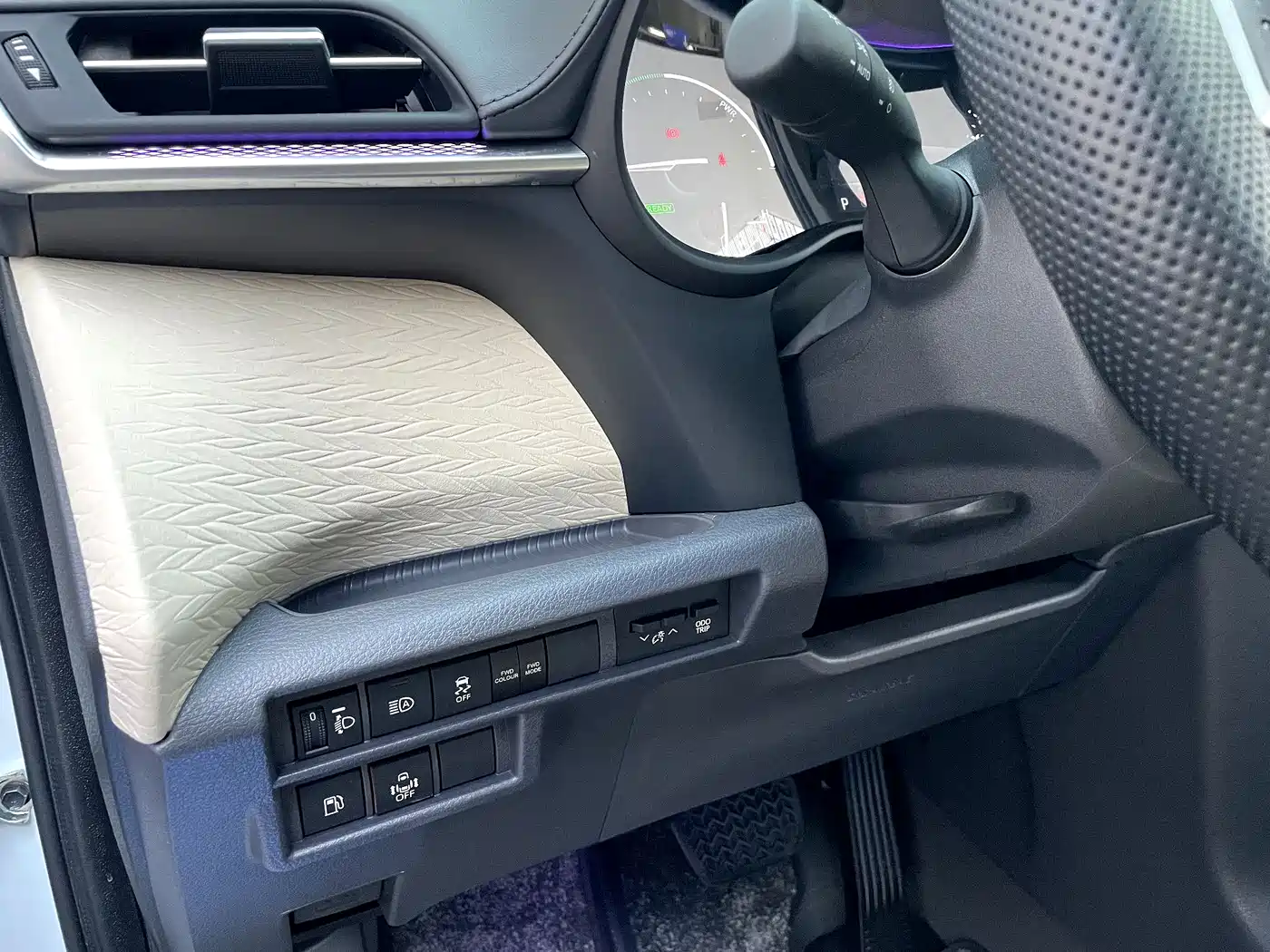 Toyota Sienna 2024 2.5L Hybrid Comfort Edition фото 20