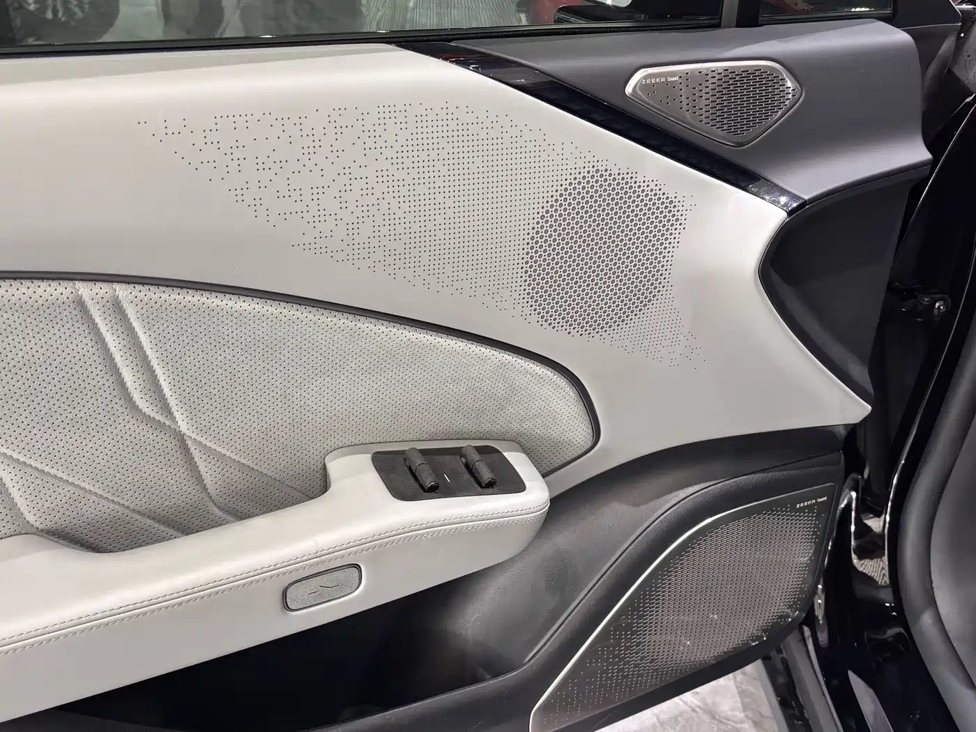 ZEEKR 007 2024 2024 AWD Smart Drive 100kWh