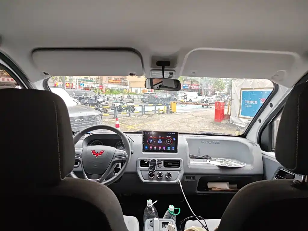 Wuling Motors Wuling Yangguang 2025 2025 400km Bus Comfort Edition