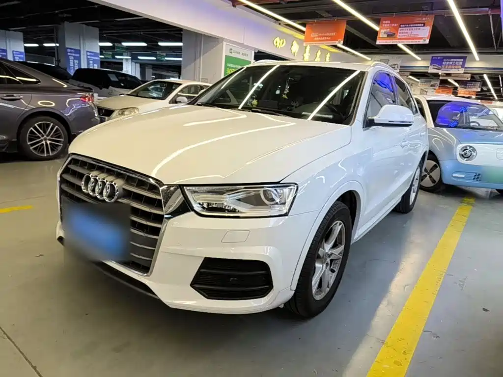 Photo 1 - Audi Q3