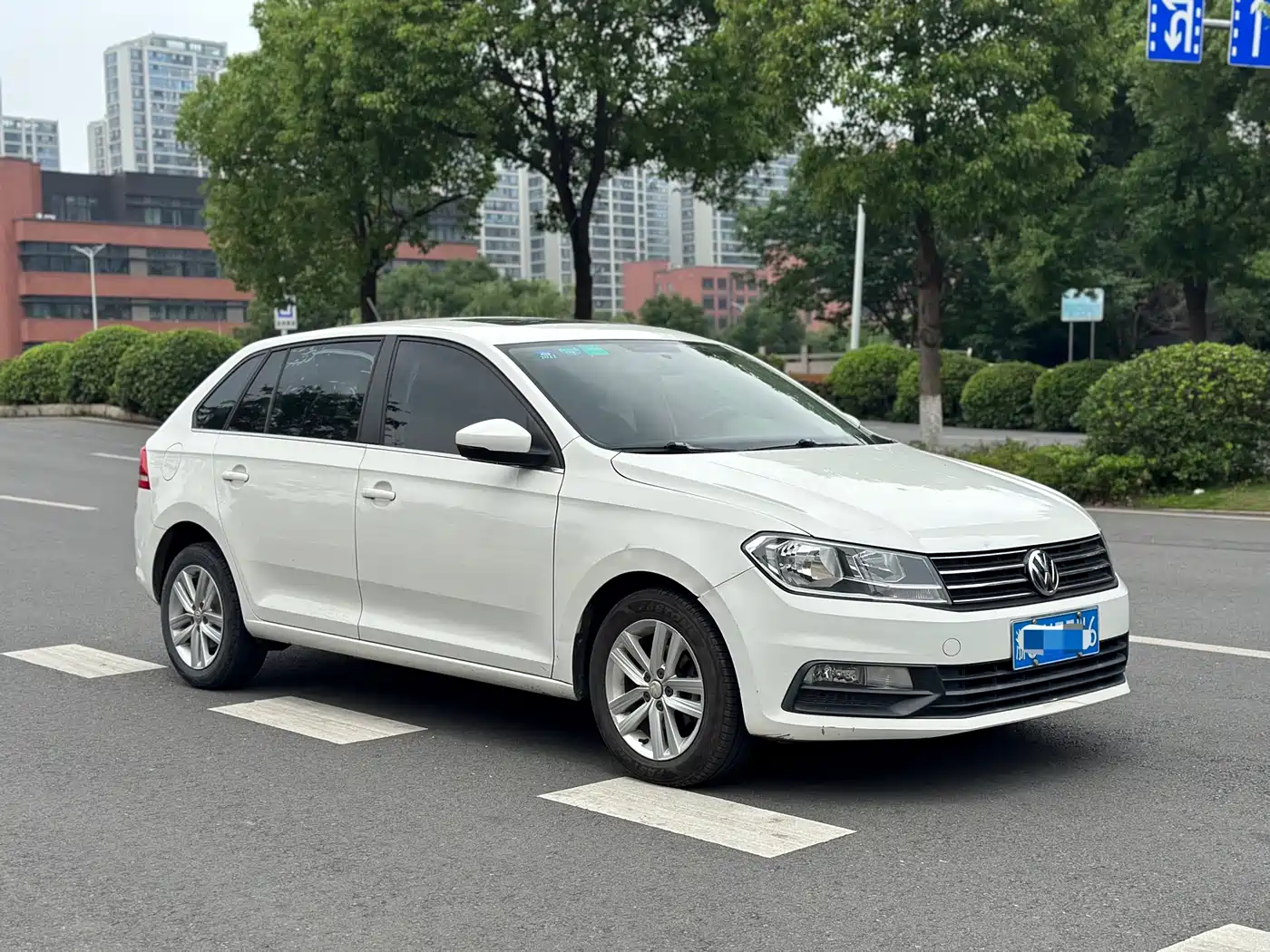 Volkswagen Santana 2015 Gran Santana 1.6L Automatic Comfort фото 3