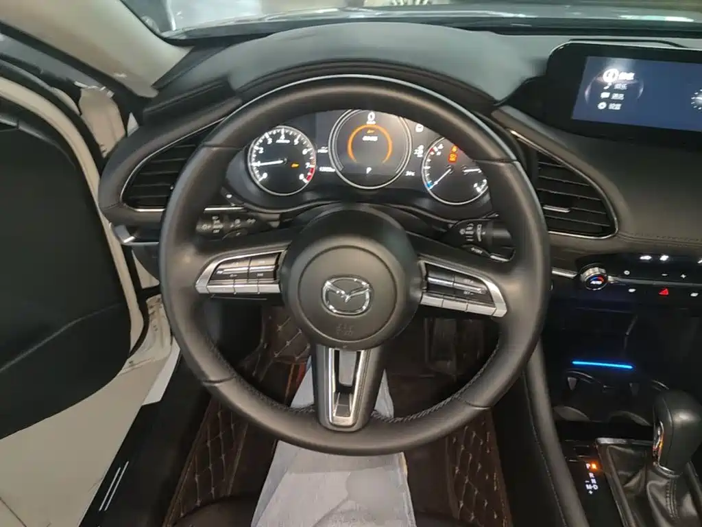 Mazda Mazda 3 2025 2023 2.0L Auto Zhixuan